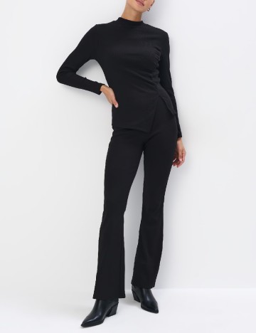 
						Pantaloni Mohito, negru