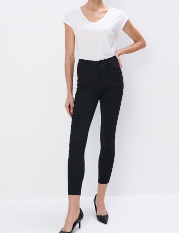 
						Pantaloni Mohito, negru
