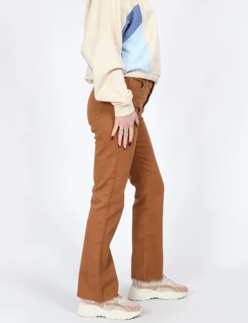 Pantaloni Vero Moda, maro