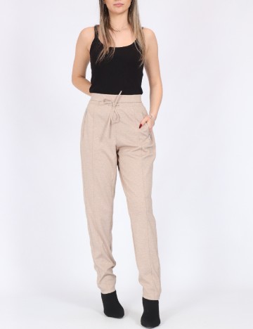 
						Pantaloni Vero Moda, crem