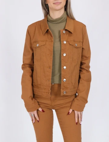 Jacheta Vero Moda, maro