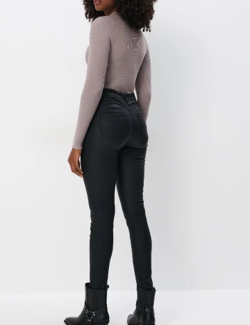 Pantaloni Mohito, negru