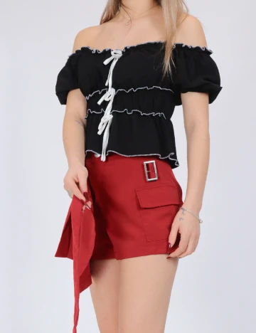 Pantaloni scurti SHEIN, rosu