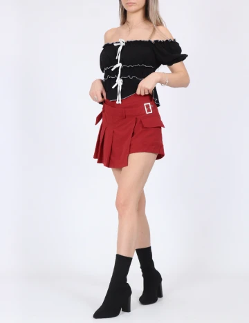 Pantaloni scurti SHEIN, rosu