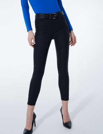 
						Pantaloni Mohito, negru