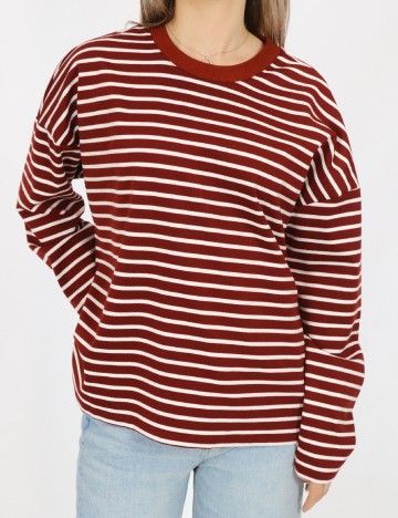 
						Bluza Vero Moda, maro