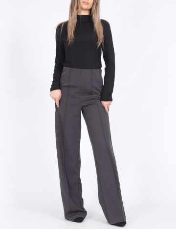 
						Pantaloni Vero Moda, gri