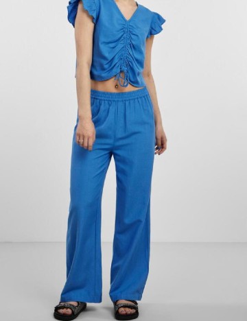 
						Pantaloni Pieces, albastru