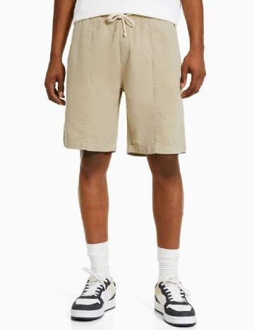 Pantaloni scurti Bershka, crem Crem