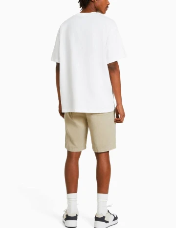 Pantaloni scurti Bershka, crem Crem