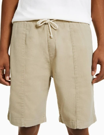 Pantaloni scurti Bershka, crem Crem