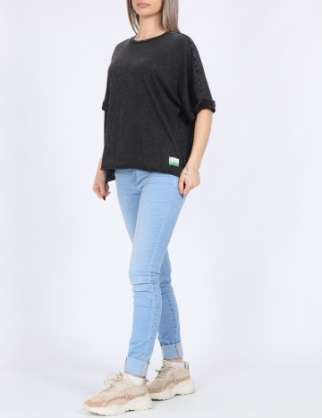 Tricou Only, negru