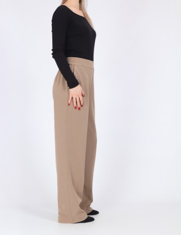 Pantaloni Pieces, maro