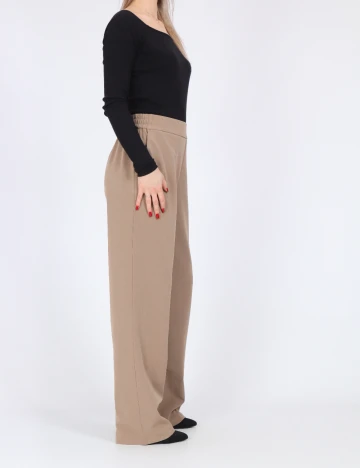Pantaloni Pieces, maro