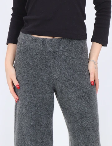Pantaloni Vero Moda, gri