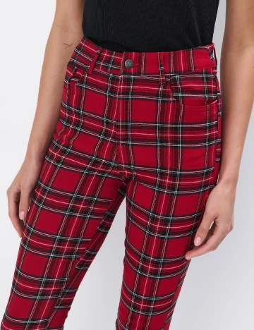 Pantaloni Mohito, rosu