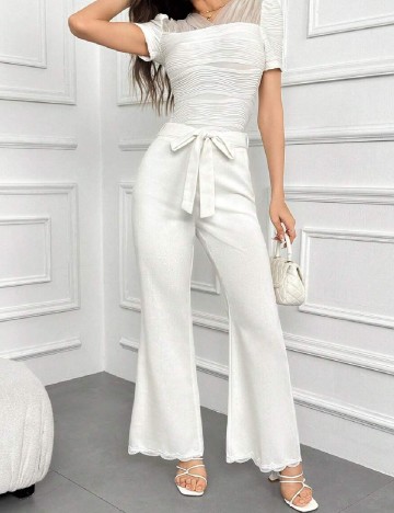 
						Pantaloni SHEIN, alb