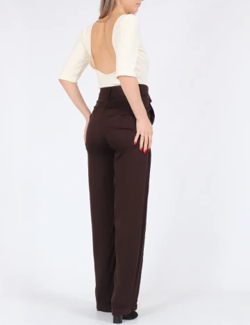 Body Pieces, ecru