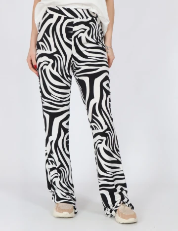 Pantaloni Pieces, alb/negru