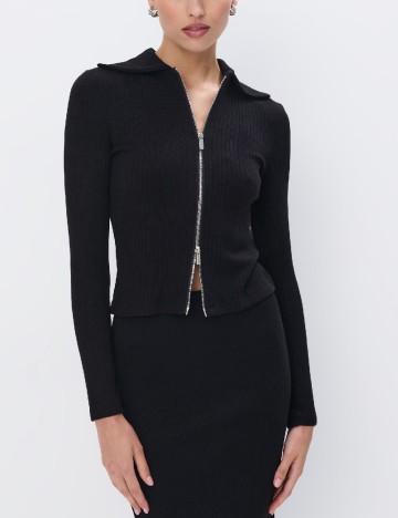 
						Bluza Mohito, negru