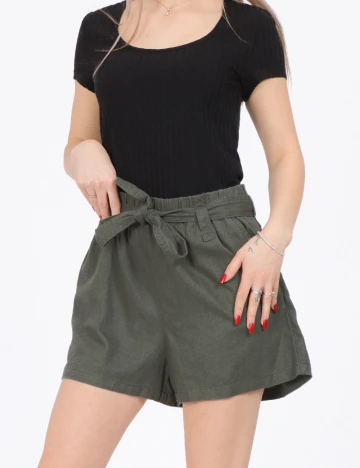 Pantaloni scurti Only, verde