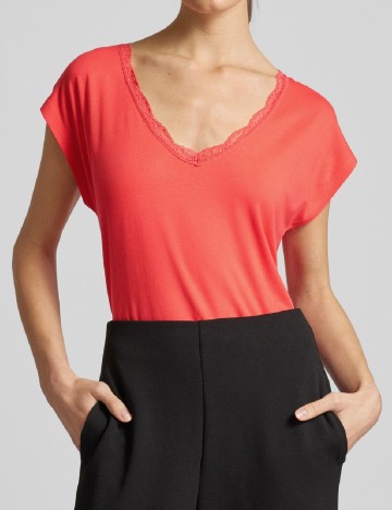 
						Tricou Only, corai