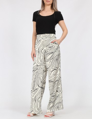 
						Pantaloni Vero Moda, crem