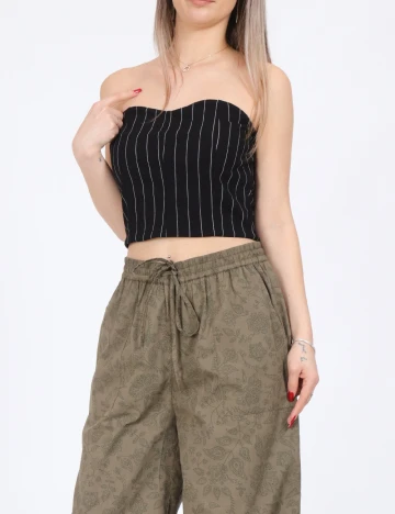 Top Jacqueline de Yong, negru