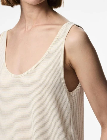 Maiou Pieces, crem