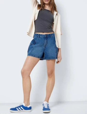 Pantaloni scurti Noisy May, albastru