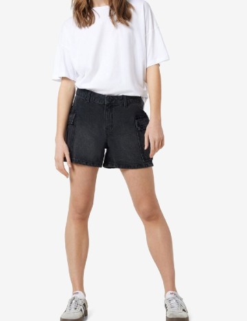 Pantaloni scurti Noisy May, negru