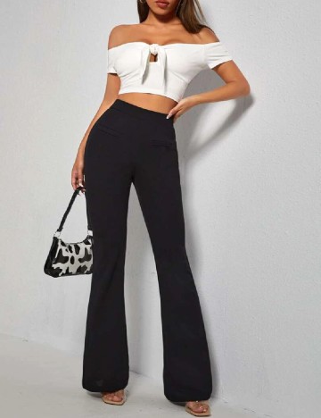 
						Pantaloni SHEIN, negru