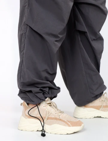 Pantaloni Vero Moda, gri