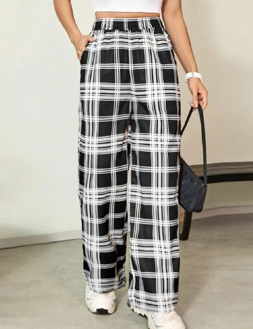 Pantaloni SHEIN, negru