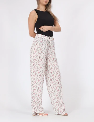 Pantaloni Pieces, floral print
