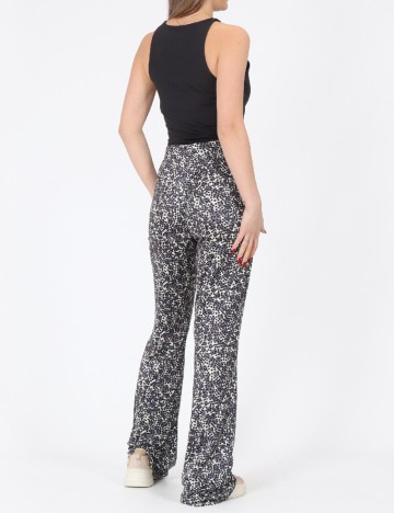 Pantaloni Pieces, mix culori