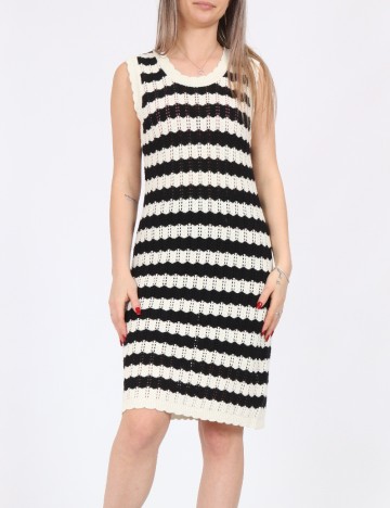 
						Rochie scurta Noisy May, negru/crem