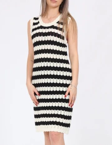 Rochie scurta Noisy May, negru/crem