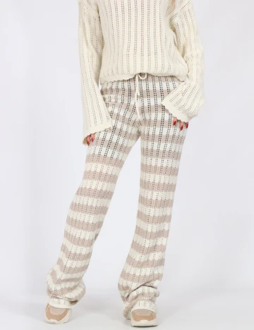 Pantaloni Noisy May, alb/crem Crem