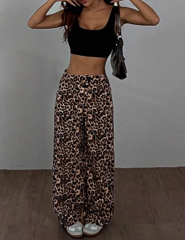 
						Pantaloni SHEIN, animal print