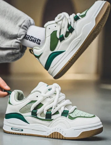 Adidasi SHEIN, verde