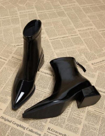 
						Botine SHEIN, negru