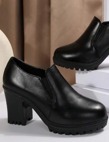 Pantofi SHEIN, negru