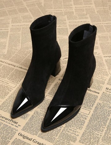 
						Botine SHEIN, negru