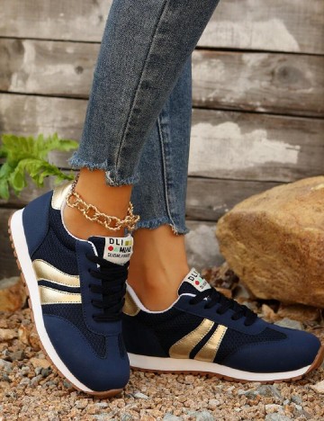 
						Adidasi SHEIN, bleumarin