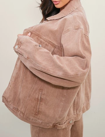 Jacheta Oversize PRETTYLITTLETHING, maro Maro
