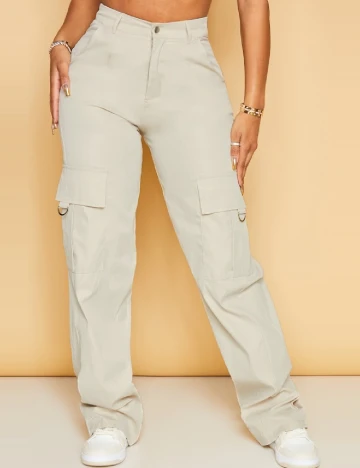 Pantaloni PRETTYLITTLETHING, bej Crem