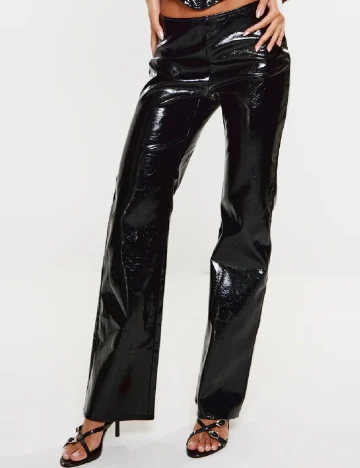 Pantaloni PRETTYLITTLETHING, negru Negru