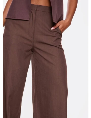 Pantaloni PRETTYLITTLETHING, maro