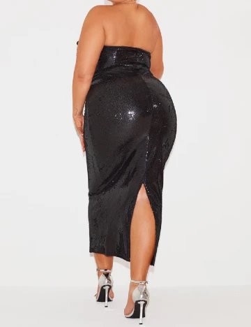 Rochie medie PRETTYLITTLETHING Plus Size, negru Negru